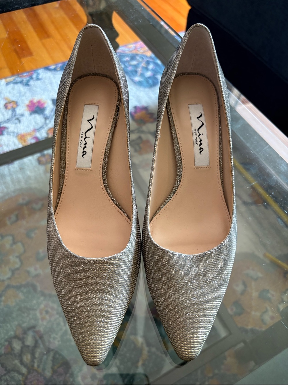 Nina Gold Sparkle Pointed Toe Pumps — Women's Dress Shoes, Size 6.5 (EUC)